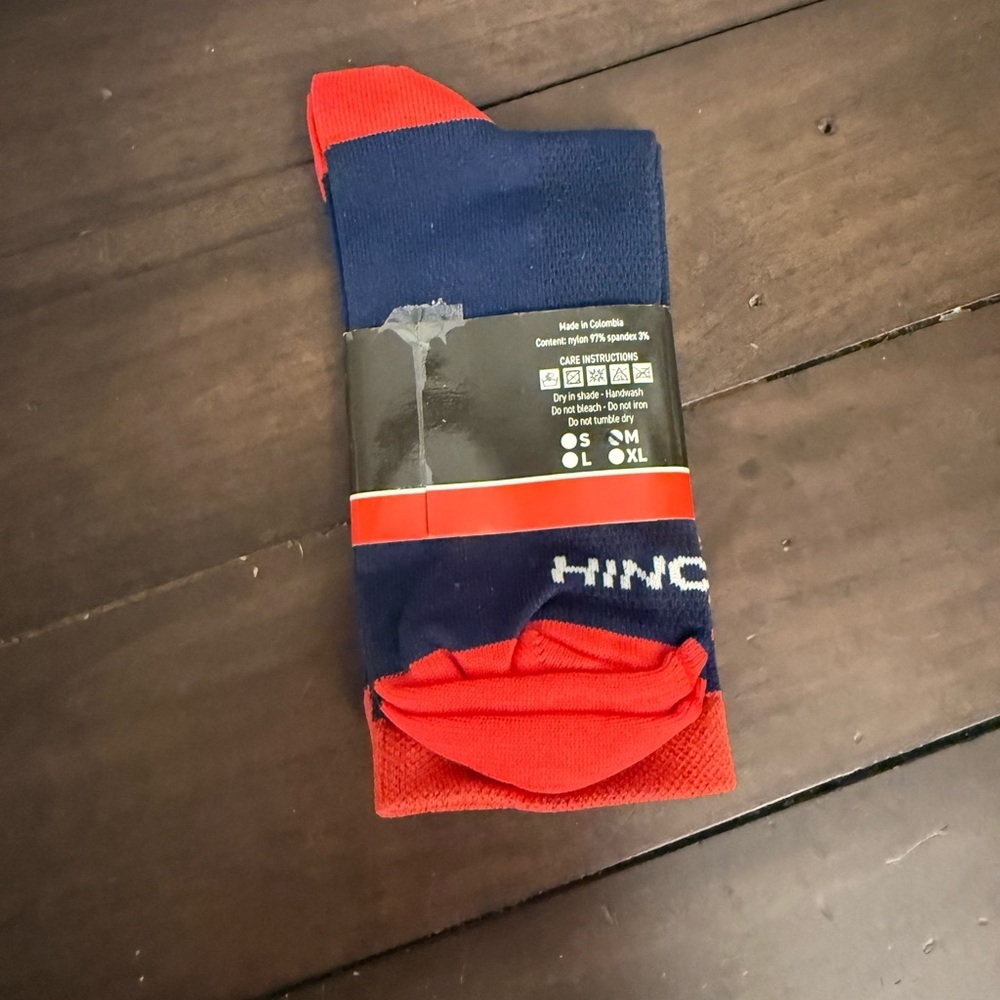 Hincapie Sportswear Cycling Socks Navy/Red Size M NWT - Picture 2 of 3